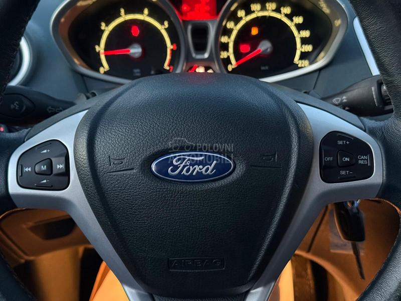 Ford Fiesta 1.4 TITANIUM