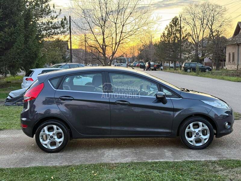 Ford Fiesta 1.4 TITANIUM