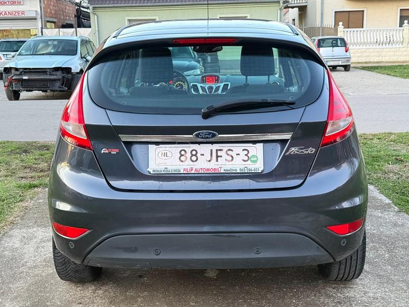 Ford Fiesta 1.4 TITANIUM