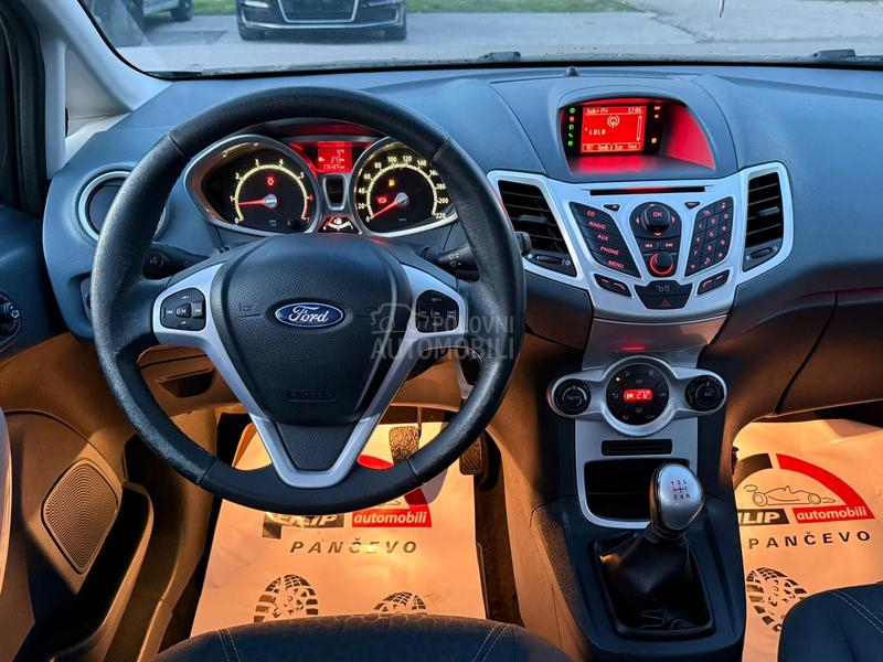 Ford Fiesta 1.4 TITANIUM