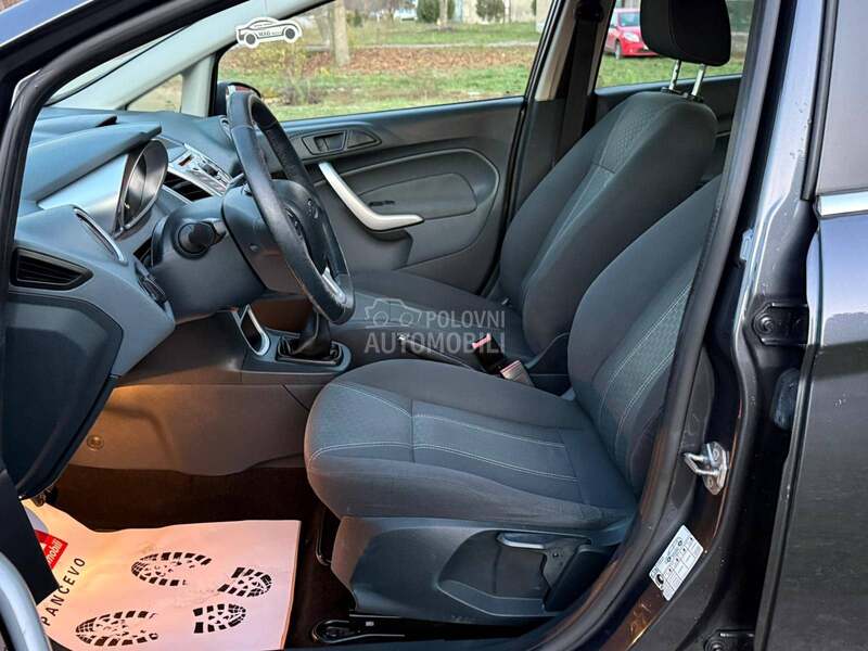 Ford Fiesta 1.4 TITANIUM