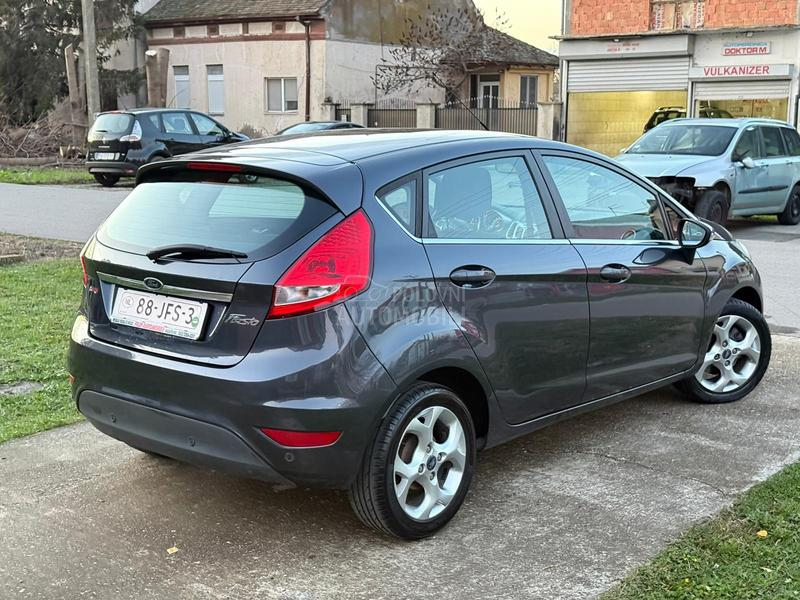 Ford Fiesta 1.4 TITANIUM