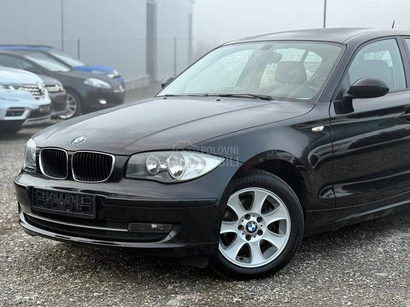 BMW 120 i NAVl RESTYLE CH