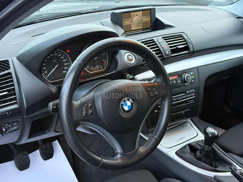 BMW 120 i NAVl RESTYLE CH
