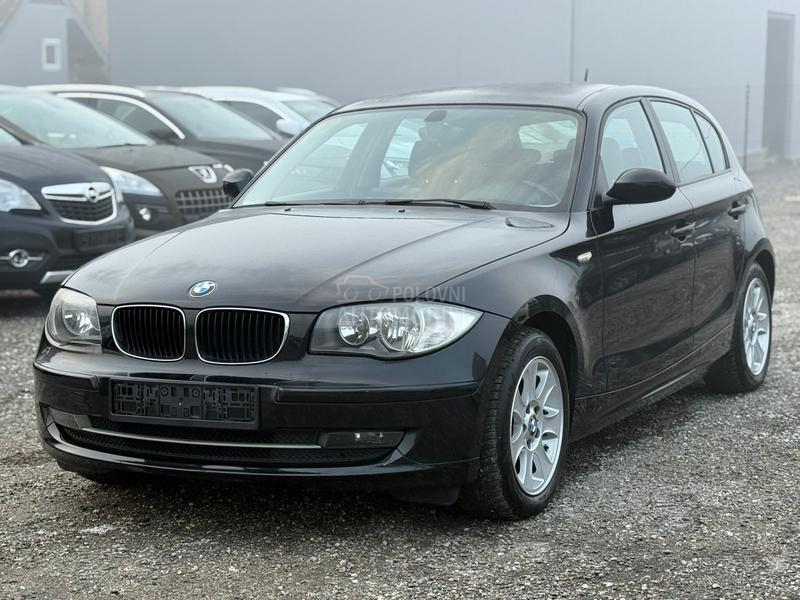 BMW 120 i NAVl RESTYLE CH