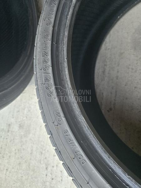 Ostalo 235/35 R19 Letnja