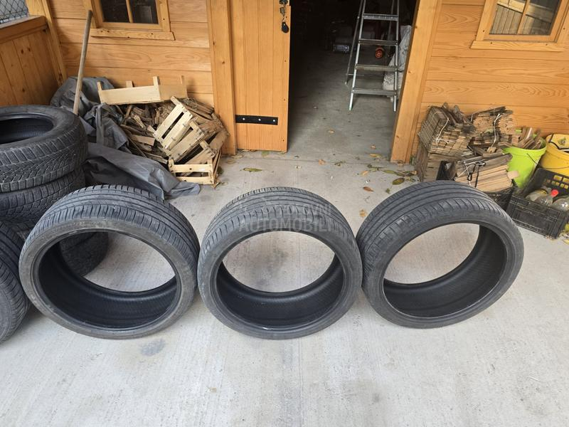 Ostalo 235/35 R19 Letnja