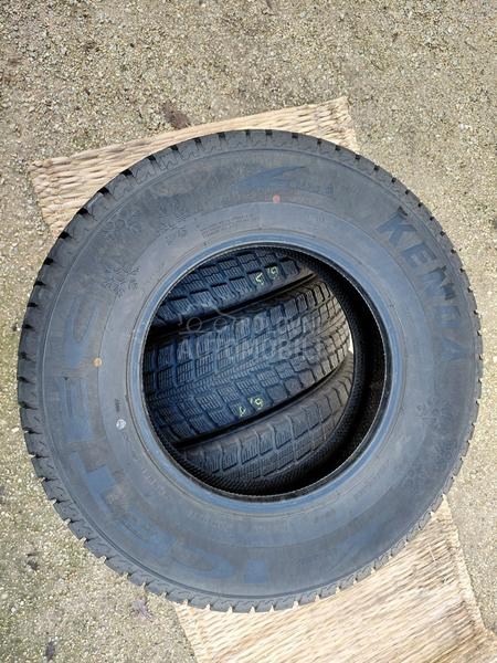 Kenda 215/75 R15 Zimska