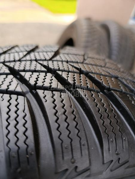 Bridgestone 195/55 R16 Zimska