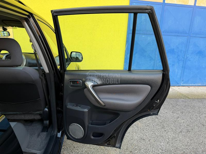 Toyota RAV 4 2.0D-4D/ODLIČNA