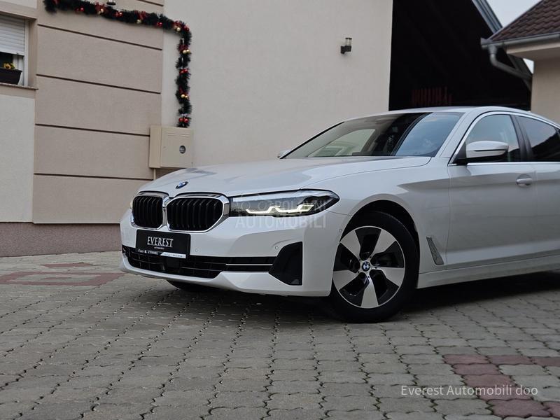 BMW 520 XDrive/Perla/Luxury