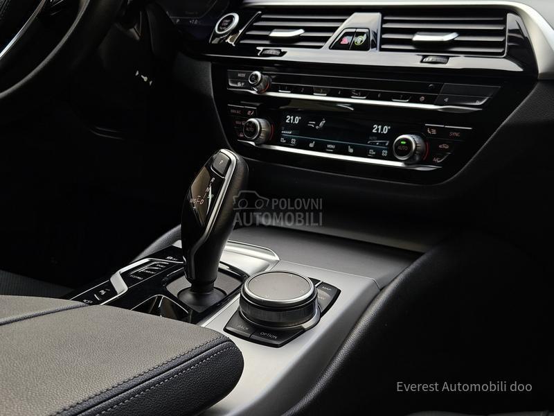 BMW 520 XDrive/Perla/Luxury