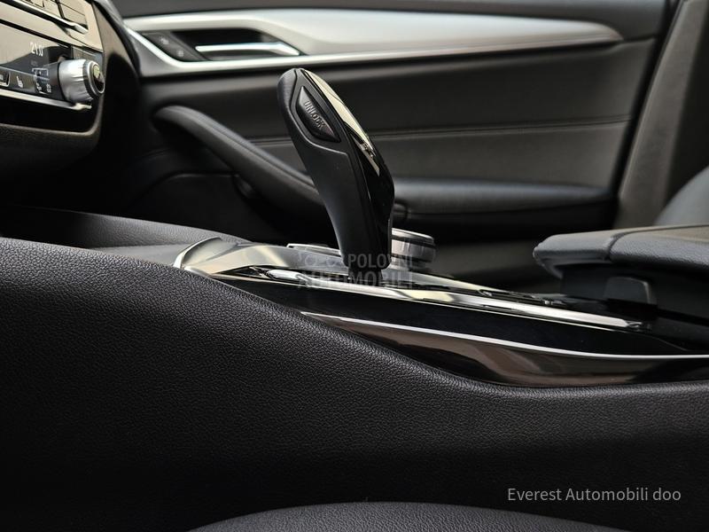 BMW 520 XDrive/Perla/Luxury