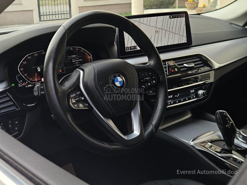 BMW 520 XDrive/Perla/Luxury
