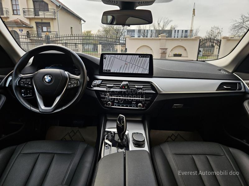 BMW 520 XDrive/Perla/Luxury