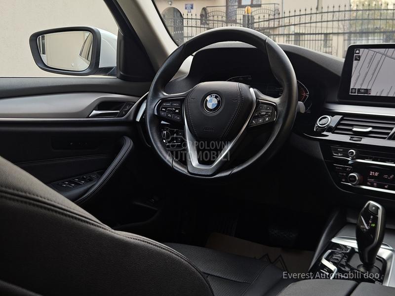 BMW 520 XDrive/Perla/Luxury