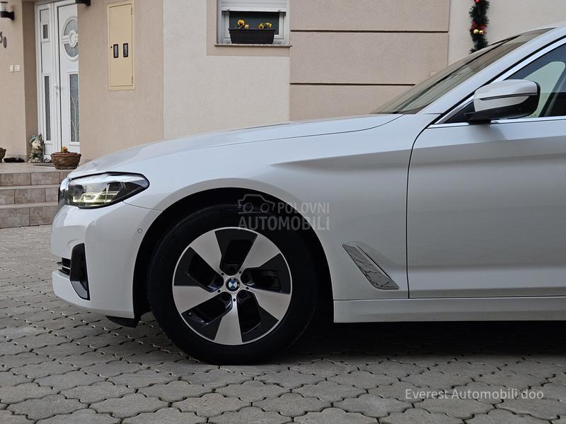 BMW 520 XDrive/Perla/Luxury