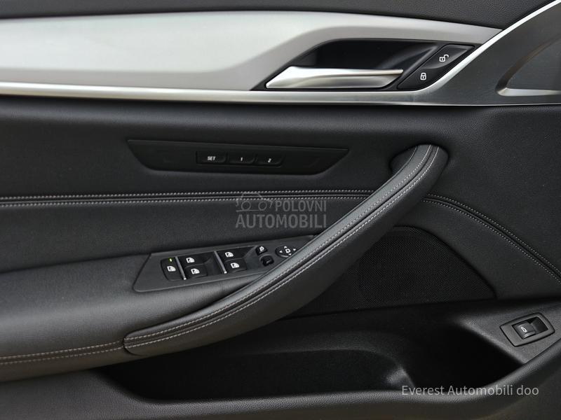 BMW 520 XDrive/Perla/Luxury