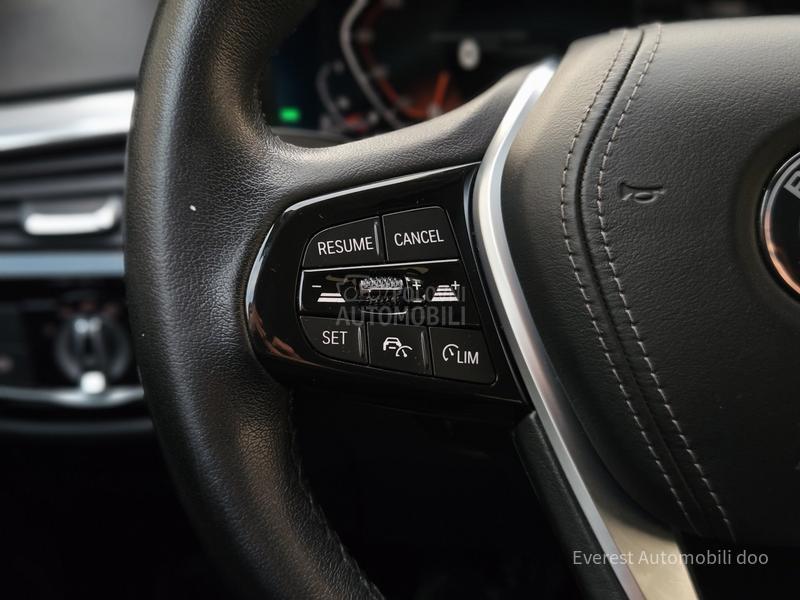 BMW 520 XDrive/Perla/Luxury