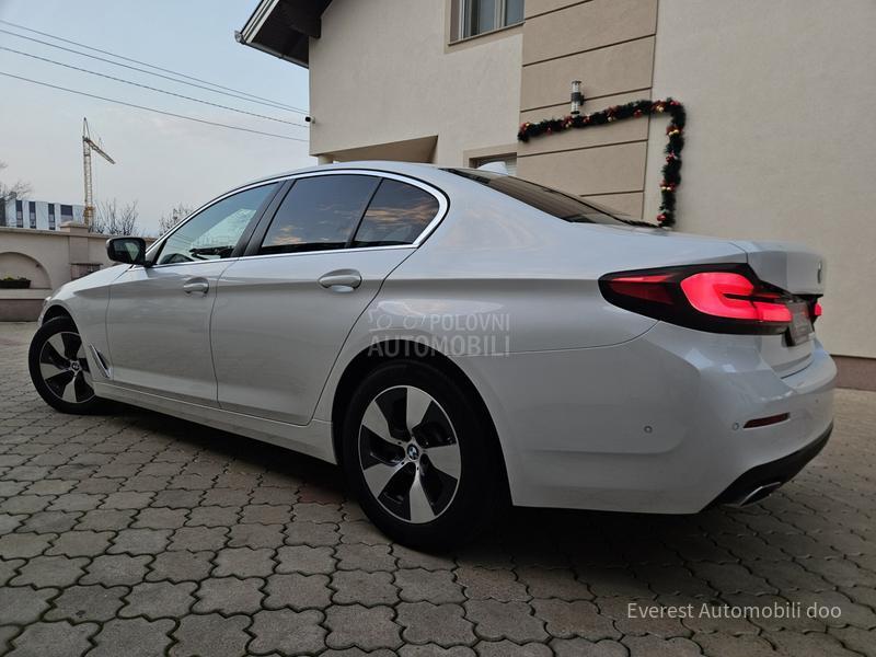 BMW 520 XDrive/Perla/Luxury