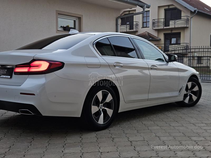 BMW 520 XDrive/Perla/Luxury