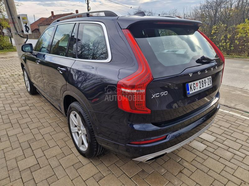 Volvo XC90 T8