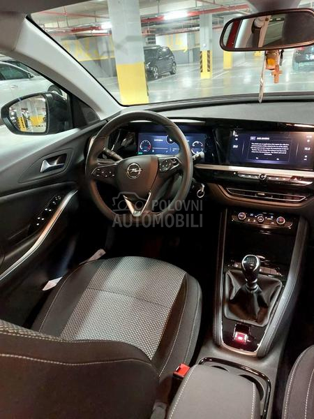 Opel Grandland 