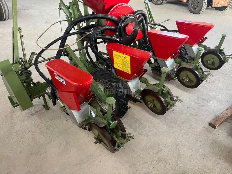 Nodet Pneumassem Više komada široka creva