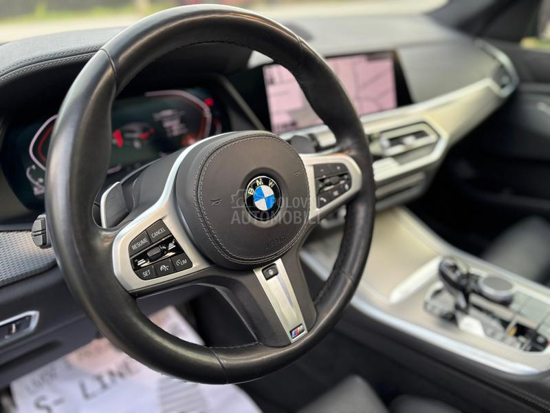 BMW X5 30d 286k M HYB PANO