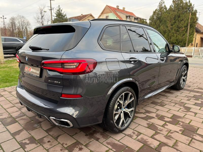 BMW X5 30d 286k M HYB PANO