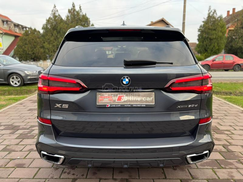 BMW X5 30d 286k M HYB PANO