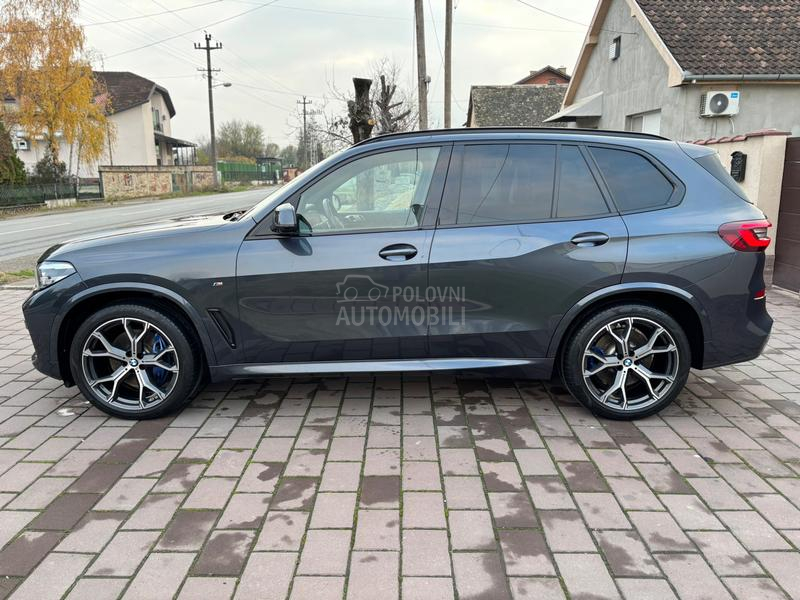 BMW X5 30d 286k M HYB PANO