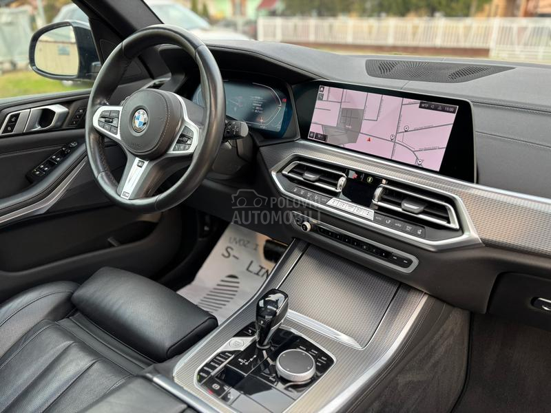 BMW X5 30d 286k M HYB PANO