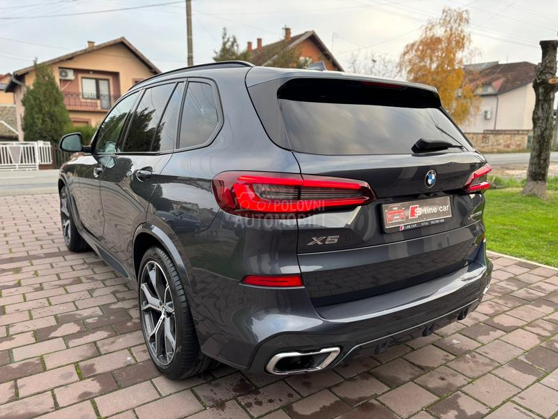 BMW X5 30d 286k M HYB PANO