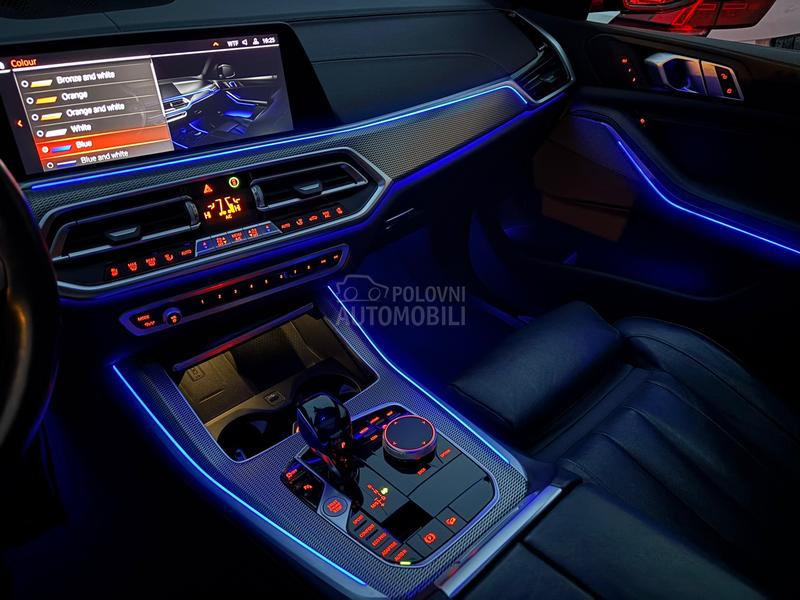 BMW X5 30d 286k M HYB PANO