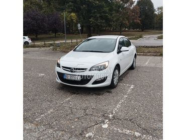 Opel Astra J 1.4 turbo