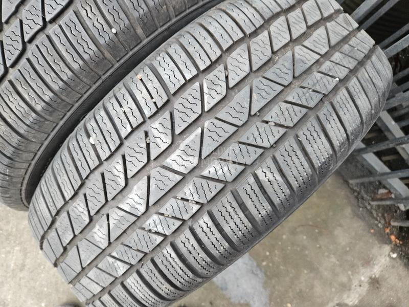 Continental 235/55 R17 Sve sezone