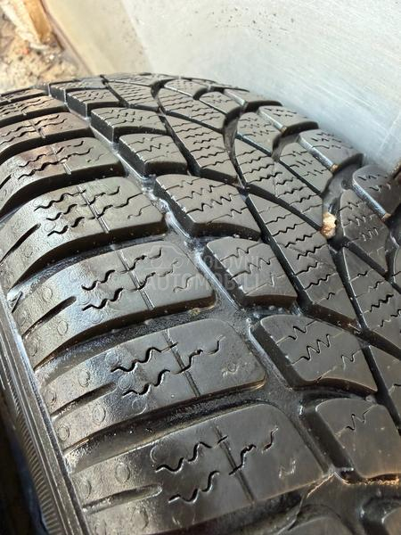 Dunlop 175/60 R16 Zimska