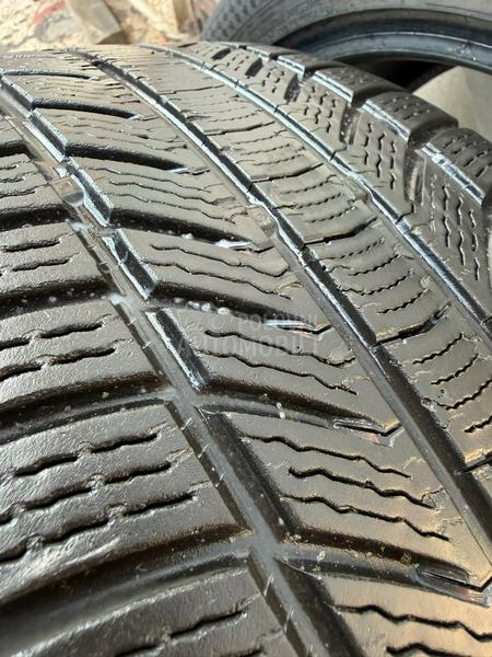 Continental 245/45 R18 Zimska