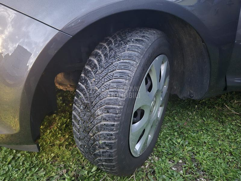 Opel Corsa D 1.4i CH