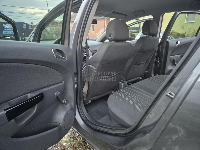 Opel Corsa D 1.4i CH