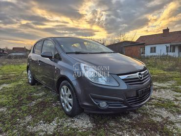 Opel Corsa D 1.4i CH