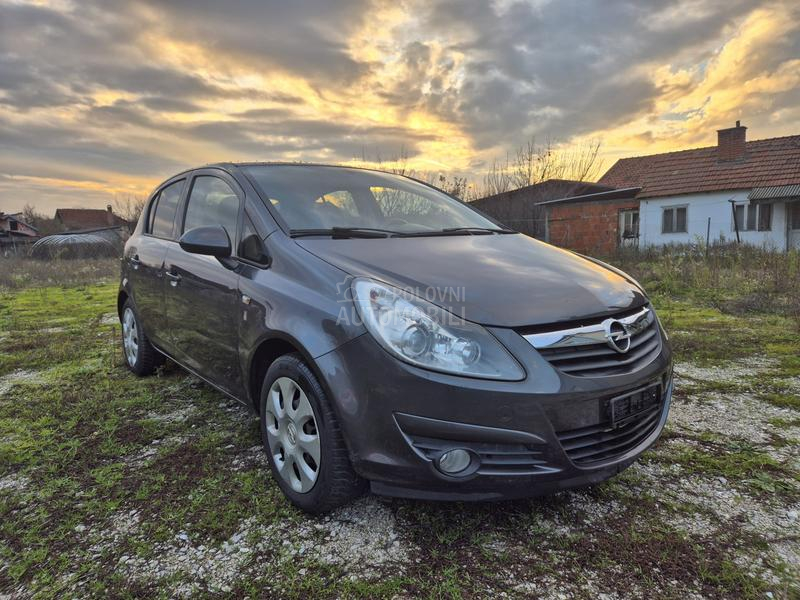 Opel Corsa D 1.4i CH
