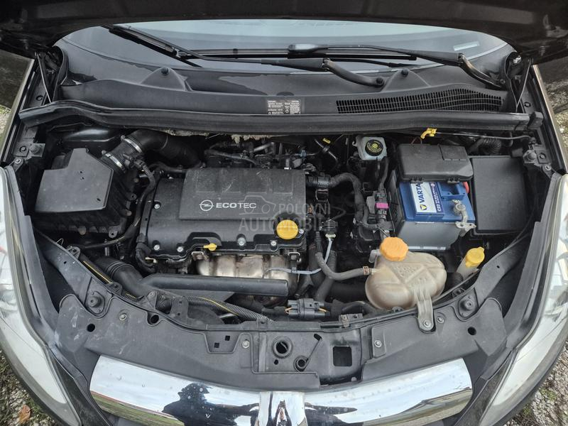 Opel Corsa D 1.4i CH