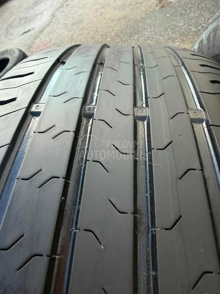 Continental 215/55 R17 Letnja