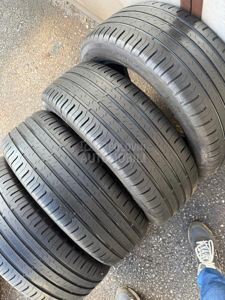 Continental 215/55 R17 Letnja