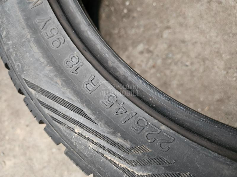 Vredestein 225/45 R18 Sve sezone