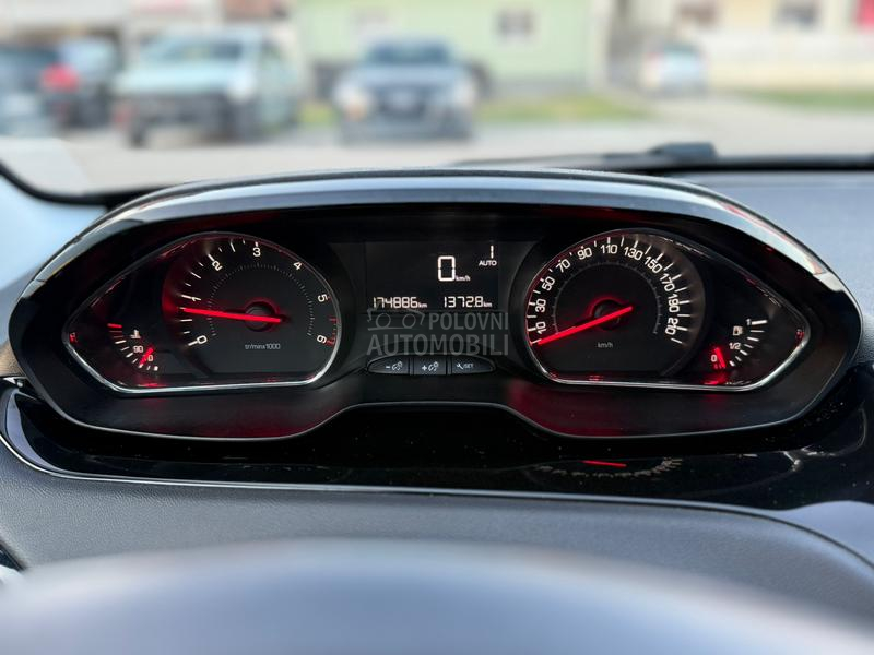 Peugeot 208 1.4 HDI AUTO.MATIK