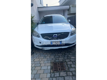 Volvo XC60 2.4 D5 2015. god. -  kompletan auto u delovima