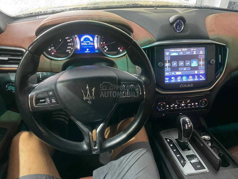 Maserati Ghibli 